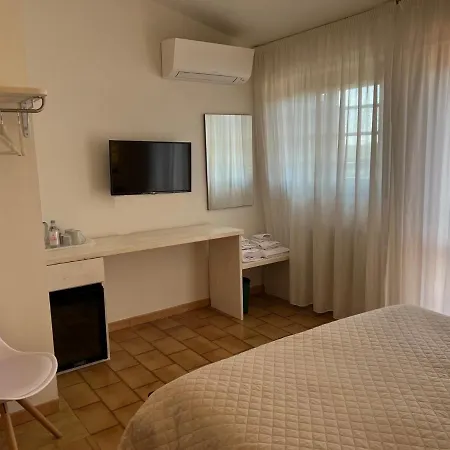 Lavinia Bed and breakfast 3*