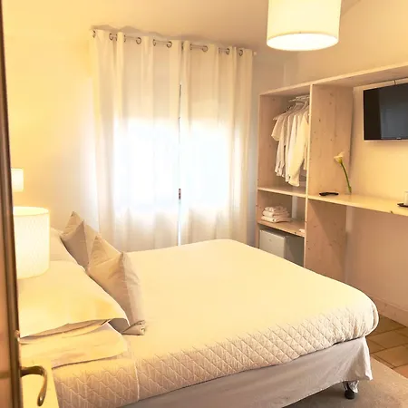 B&B Lavinia 몬테스쿠다이오