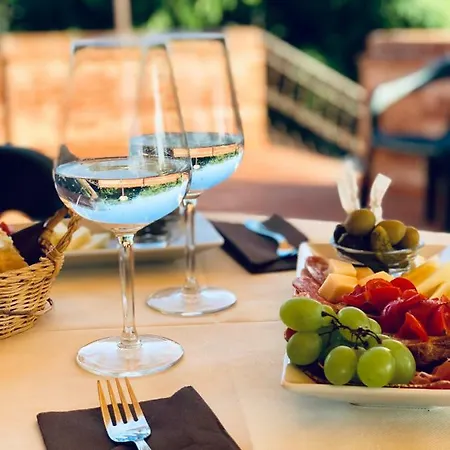 Lavinia Oda ve Kahvaltı 4*