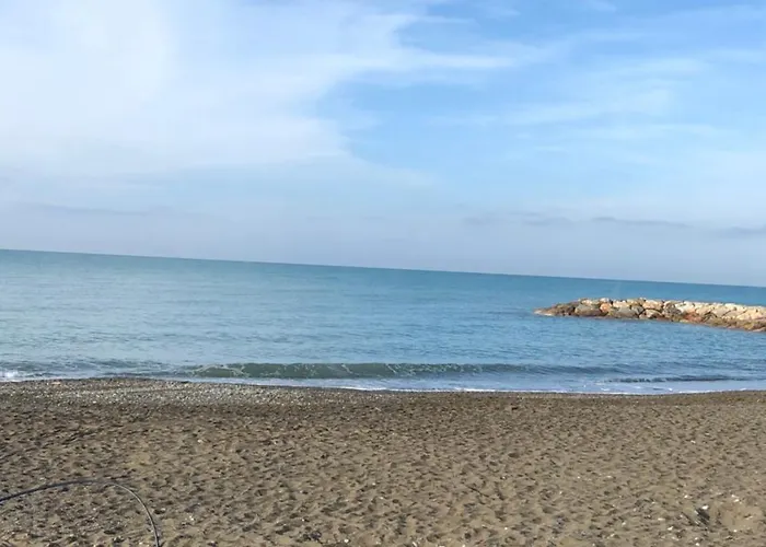 B&B Lavinia 몬테스쿠다이오